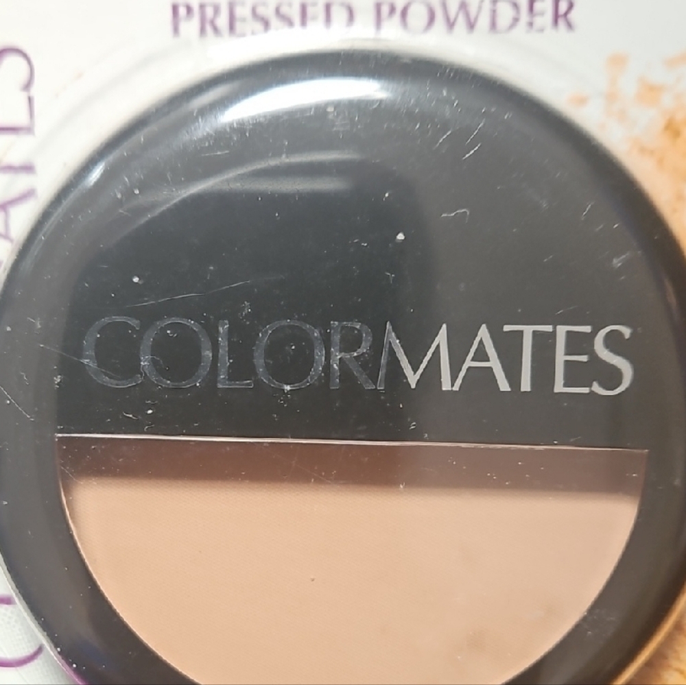 Pressed Powder Foundation - Tan - Picture 3 of 5